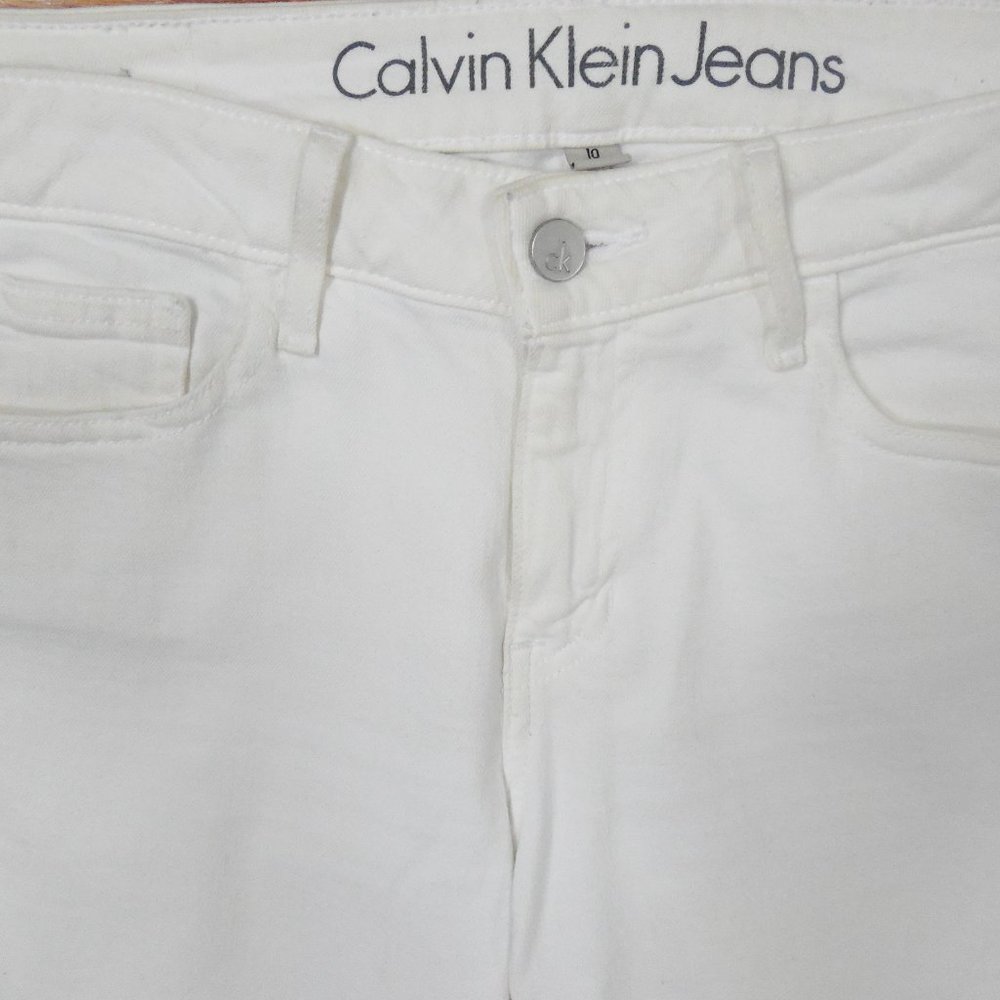 CALVIN KLEIN Size 10 White Capri Jeans Cropped Stretch 30 Waist 5 Pocket Basic - Picture 4 of 11